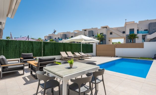 Herverkoop - Detached House / Villa - Guardamar del Segura - El Raso