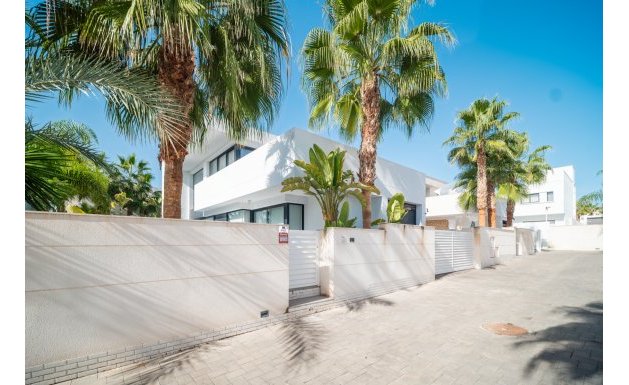 Reventa - Villa - Ciudad Quesada - Pueblo Bravo