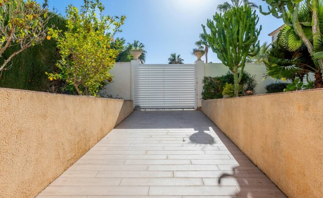 Reventa - Villa - Ciudad Quesada - Dona Pepa