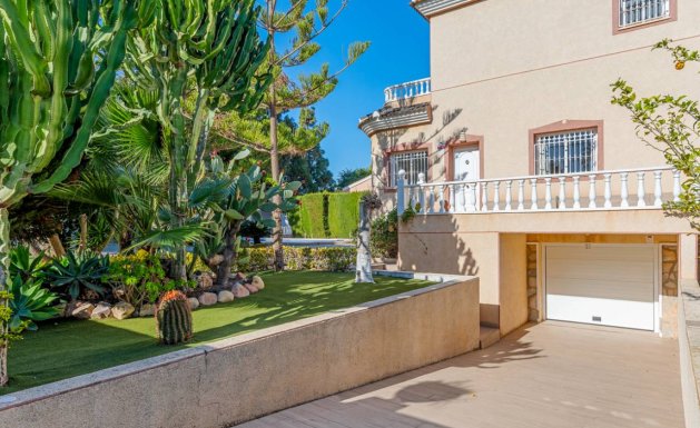 Reventa - Villa - Ciudad Quesada - Dona Pepa