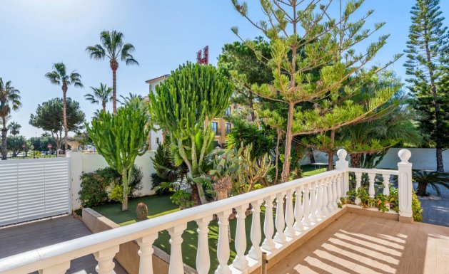 Reventa - Villa - Ciudad Quesada - Dona Pepa