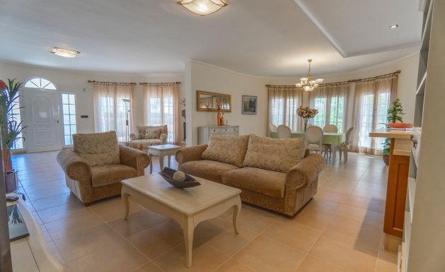 Reventa - Villa - Ciudad Quesada - Dona Pepa