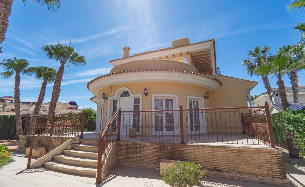 Reventa - Villa - Ciudad Quesada - Dona Pepa