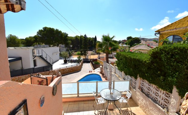 Herverkoop - Detached House / Villa - Orihuela Costa - Los Balcones