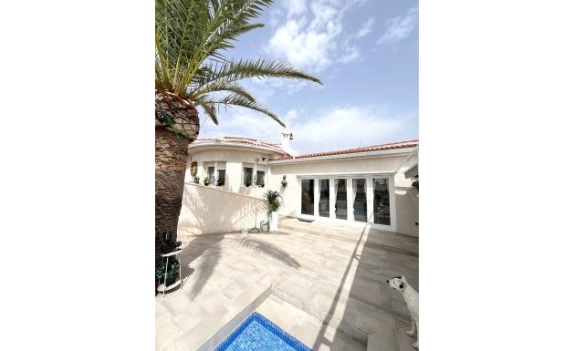 Resale - Detached House / Villa - Ciudad Quesada - Central Quesada