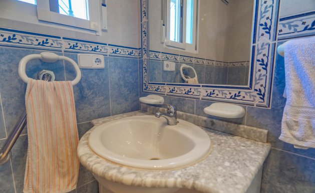 Herverkoop - Detached House / Villa - Guardamar del Segura - El Raso