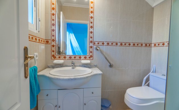 Herverkoop - Detached House / Villa - Guardamar del Segura - El Raso