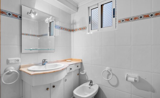 Herverkoop - Apartment - Torrevieja