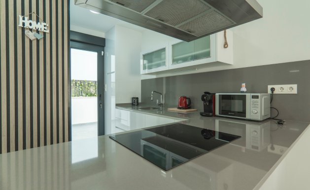 Herverkoop - Detached House / Villa - Torrevieja - La Florida