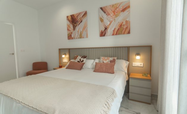 Herverkoop - Detached House / Villa - Torrevieja - La Florida