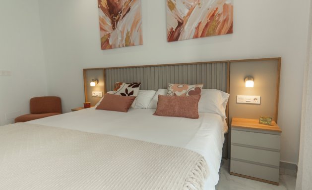 Herverkoop - Detached House / Villa - Torrevieja - La Florida