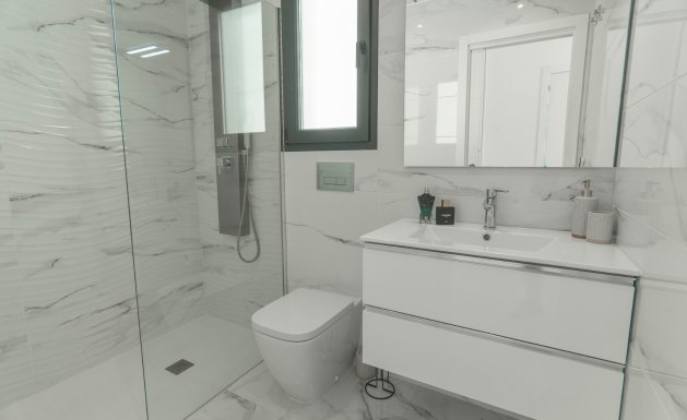 Herverkoop - Detached House / Villa - Torrevieja - La Florida