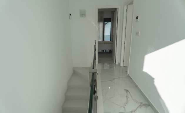 Herverkoop - Detached House / Villa - Torrevieja - La Florida