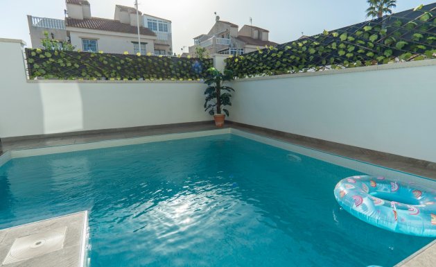 Herverkoop - Detached House / Villa - Torrevieja - La Florida