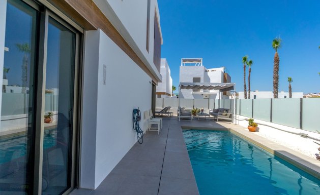 Herverkoop - Villa - Orihuela Costa - Villamartín