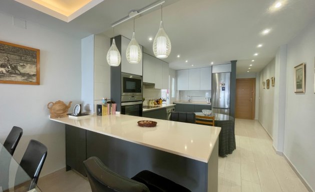 Herverkoop - Apartment - Torrevieja - Playa del Cura