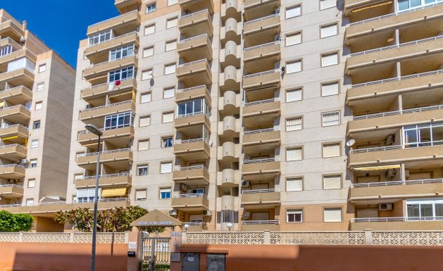 Herverkoop - Apartment - Torrevieja - Centro