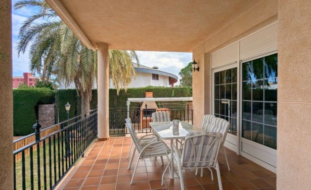 Herverkoop - Detached House / Villa - Mil Palmeras