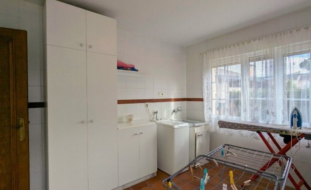 Herverkoop - Detached House / Villa - Mil Palmeras