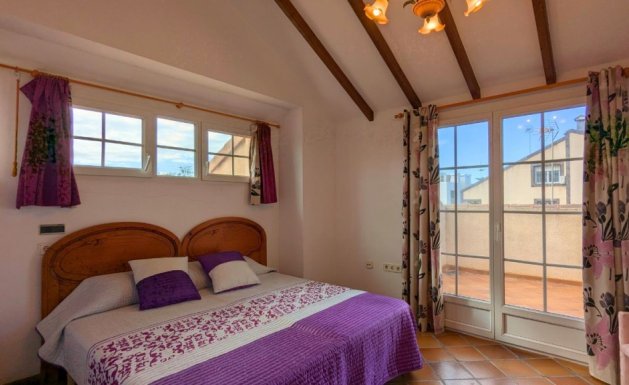 Herverkoop - Detached House / Villa - Mil Palmeras