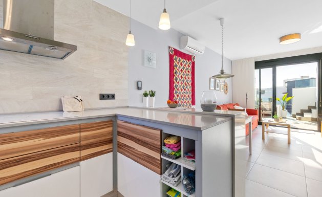 Resale - Apartment - Torrevieja - Punta Prima
