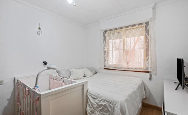 Resale - Chalet - Torrevieja - La Siesta