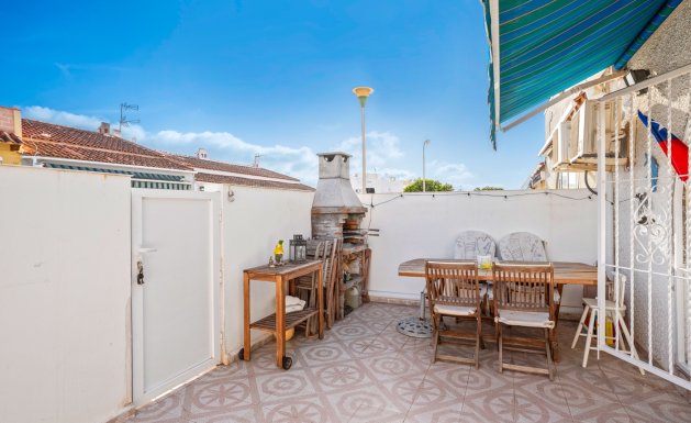 Resale - Chalet - Torrevieja - La Siesta