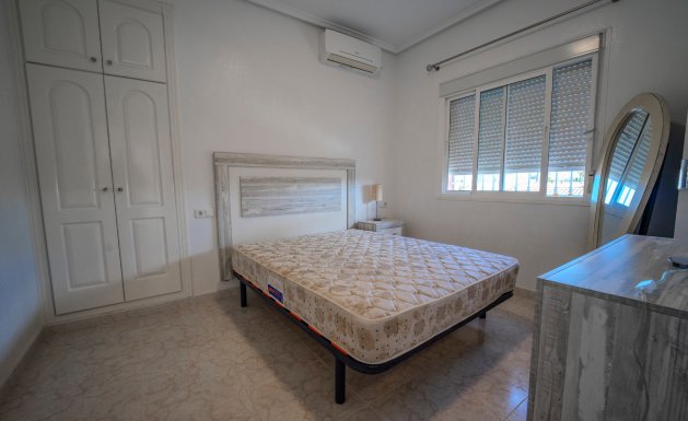 Reventa - Villa - Ciudad Quesada - Dona Pepa