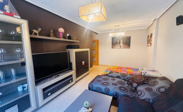 Herverkoop - Apartment - Almoradí