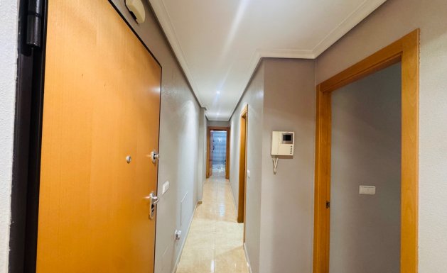 Herverkoop - Apartment - Almoradí