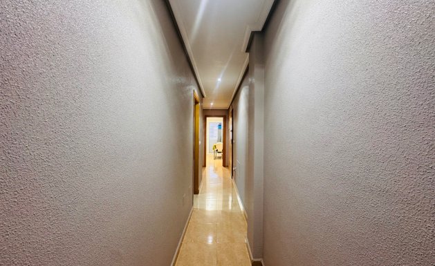 Herverkoop - Apartment - Almoradí