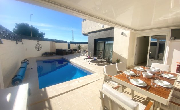 Resale - Detached House / Villa - Ciudad Quesada - Pueblo Bravo