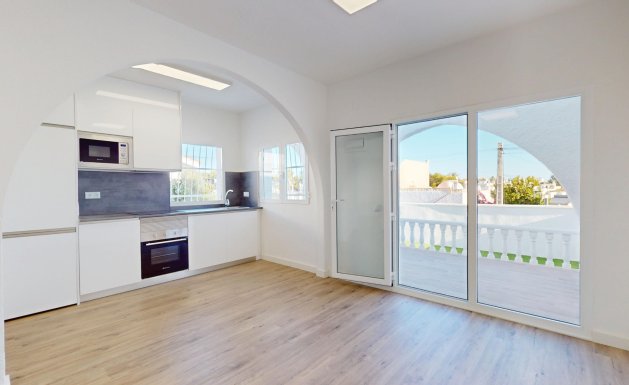 Herverkoop - Chalet - Orihuela Costa - Villamartin