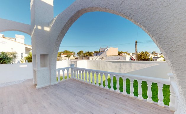 Herverkoop - Chalet - Orihuela Costa - Villamartin