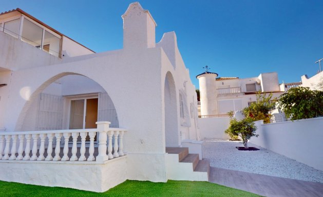 Herverkoop - Chalet - Orihuela Costa - Villamartin