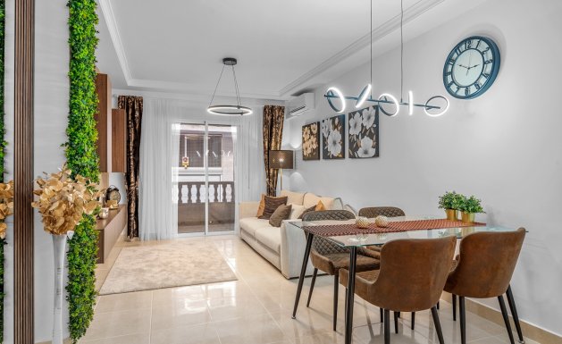 Herverkoop - Apartment - Torrevieja - Playa del Cura