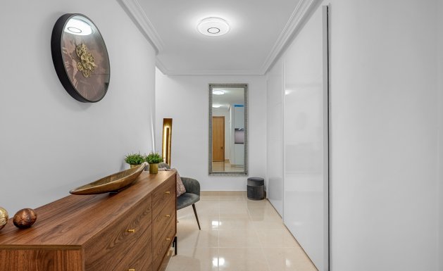 Herverkoop - Apartment - Torrevieja - Playa del Cura