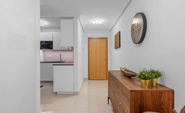 Herverkoop - Apartment - Torrevieja - Playa del Cura