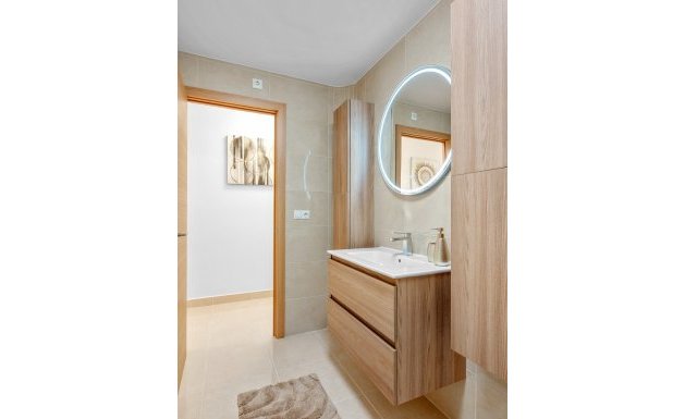 Herverkoop - Apartment - Torrevieja - Playa del Cura