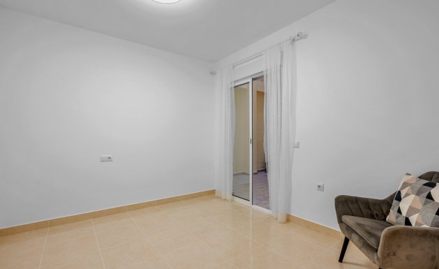 Herverkoop - Apartment - Torrevieja - Playa del Cura