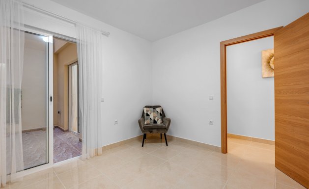 Herverkoop - Apartment - Torrevieja - Playa del Cura