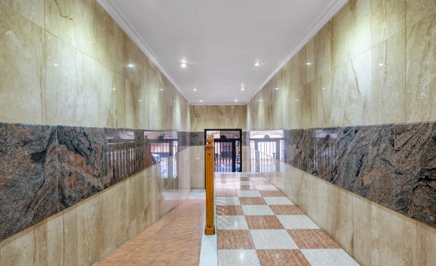 Herverkoop - Apartment - Torrevieja - Playa del Cura