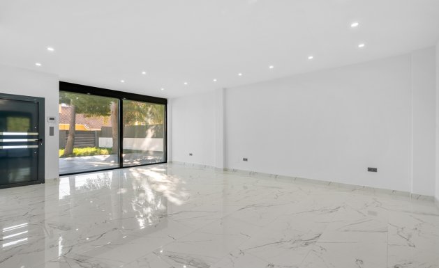 Resale - Villa - Orihuela Costa - Campoamor