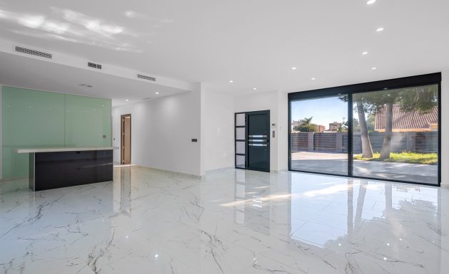 Resale - Villa - Orihuela Costa - Campoamor