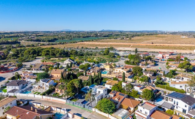 Resale - Villa - Orihuela Costa - Campoamor