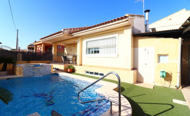 Reventa - Detached House / Villa - Almoradi - El Saladar