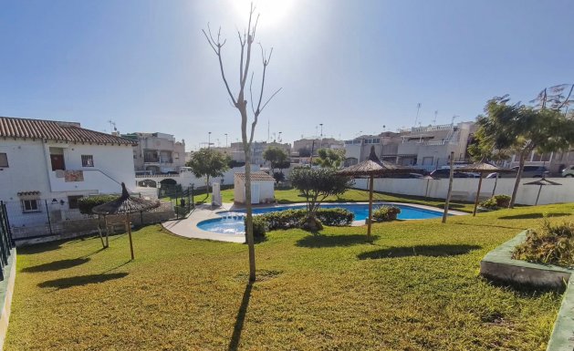 Herverkoop - Chalet - Torrevieja - Lago jardin