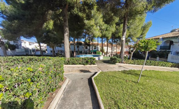 Herverkoop - Chalet - Torrevieja - Lago jardin