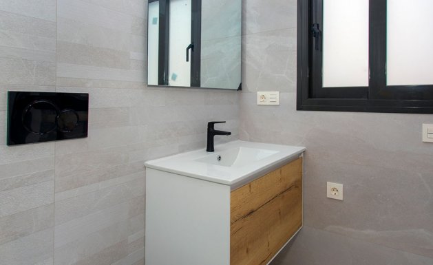 Resale - Apartment - Torrevieja - Playa del Cura