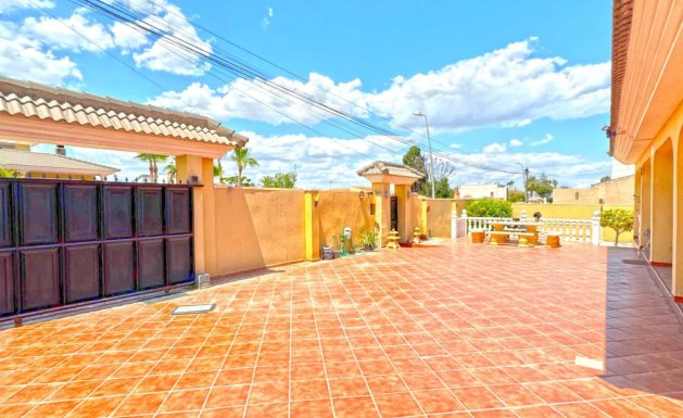 Resale - Detached House / Villa - Torrevieja - Los Balcones - Los Altos del Edén